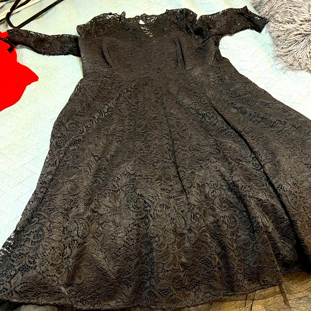 Torrid Midi Lace Dress - Picture 5 of 11